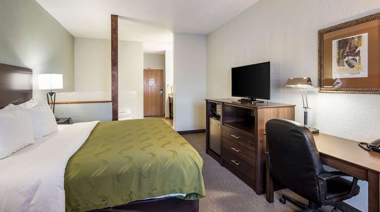 <b>Quality Inn and Suites Pueblo West Suite</b>. Images powered by <a href="https://iceportal.shijigroup.com/" title="IcePortal" target="_blank">IcePortal</a>.