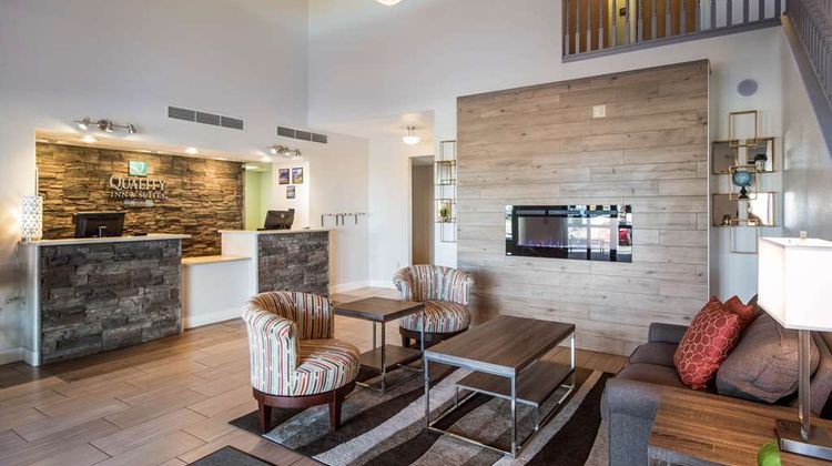 Quality Inn and Suites Pueblo West Lobby