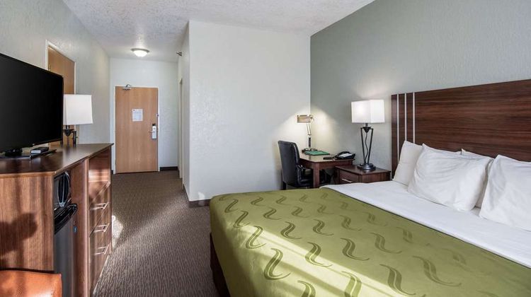 Quality Inn and Suites Pueblo West Room
