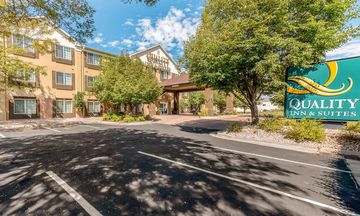 Quality Inn & Suites University