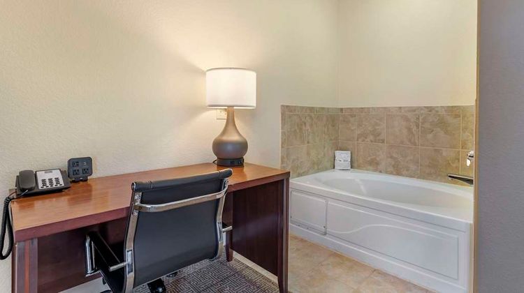 Comfort Suites Castle Rock Suite