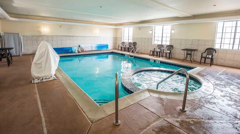 <b>Comfort Suites Castle Rock Pool</b>. Images powered by <a href="https://iceportal.shijigroup.com/" title="IcePortal" target="_blank">IcePortal</a>.