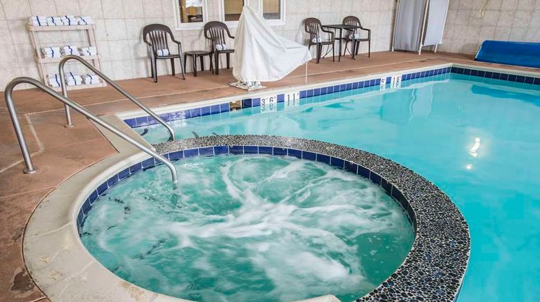 <b>Comfort Suites Castle Rock Pool</b>. Images powered by <a href="https://iceportal.shijigroup.com/" title="IcePortal" target="_blank">IcePortal</a>.
