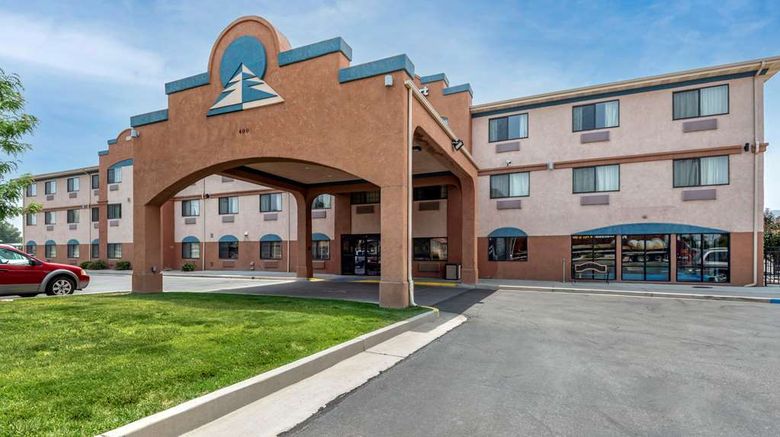 <b>Comfort Inn & Suites Fruita CO Hotel Exterior</b>. Images powered by <a href="https://iceportal.shijigroup.com/" title="IcePortal" target="_blank">IcePortal</a>.
