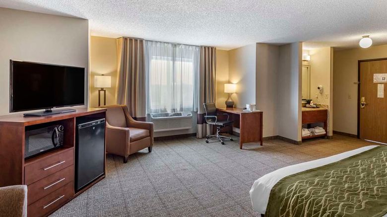 <b>Comfort Inn Denver West Room</b>. Images powered by <a href="https://iceportal.shijigroup.com/" title="IcePortal" target="_blank">IcePortal</a>.