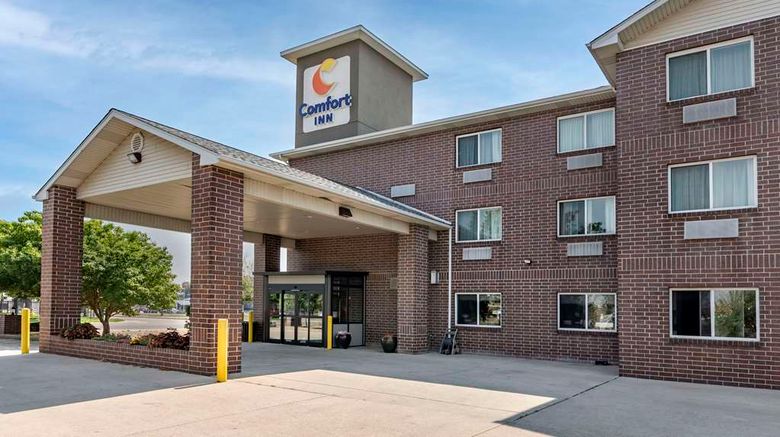 <b>Comfort Inn Denver West Exterior</b>. Images powered by <a href="https://iceportal.shijigroup.com/" title="IcePortal" target="_blank">IcePortal</a>.