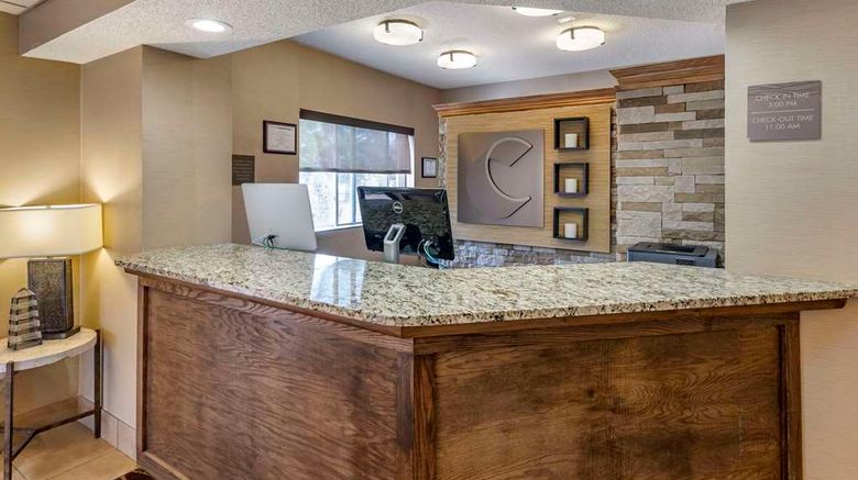 <b>Comfort Inn Denver West Lobby</b>. Images powered by <a href="https://iceportal.shijigroup.com/" title="IcePortal" target="_blank">IcePortal</a>.