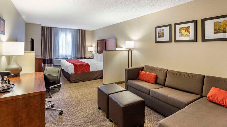 <b>Comfort Inn Denver West Suite</b>. Images powered by <a href="https://iceportal.shijigroup.com/" title="IcePortal" target="_blank">IcePortal</a>.