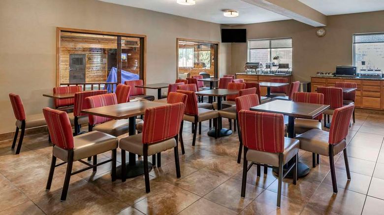 <b>Comfort Inn Denver West Restaurant</b>. Images powered by <a href="https://iceportal.shijigroup.com/" title="IcePortal" target="_blank">IcePortal</a>.