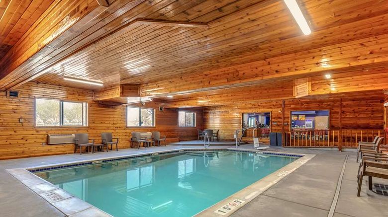 <b>Comfort Inn Denver West Pool</b>. Images powered by <a href="https://iceportal.shijigroup.com/" title="IcePortal" target="_blank">IcePortal</a>.