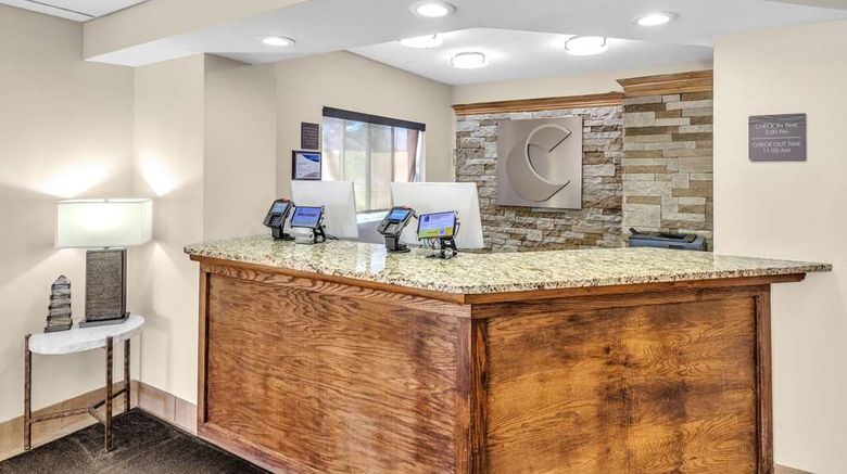 <b>Comfort Inn Denver West Lobby</b>. Images powered by <a href="https://iceportal.shijigroup.com/" title="IcePortal" target="_blank">IcePortal</a>.