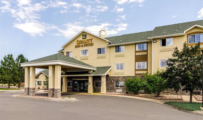Quality Inn & Stes Westminster Exterior