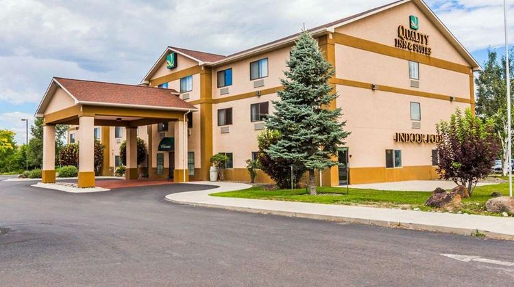 Quality Inn & Suites Exterior