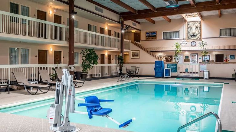 <b>Quality Inn Trinidad Pool</b>. Images powered by <a href="https://iceportal.shijigroup.com/" title="IcePortal" target="_blank">IcePortal</a>.