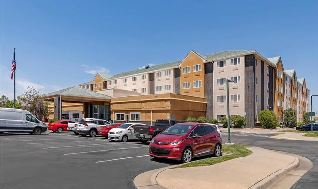 Quality Inn & Suites DIA/Gateway Park Exterior