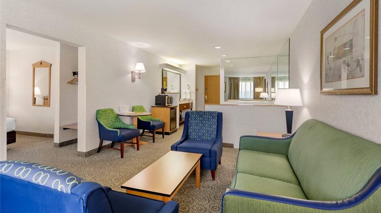 Quality Inn & Suites DIA/Gateway Park Suite