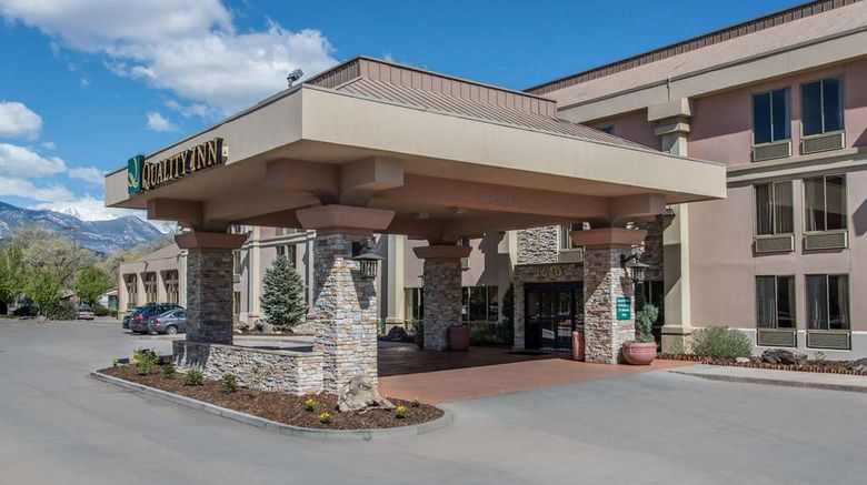 Quality Inn South Exterior. Images powered by <a href="https://iceportal.shijigroup.com" target="_blank" rel="noopener">Ice Portal</a>.