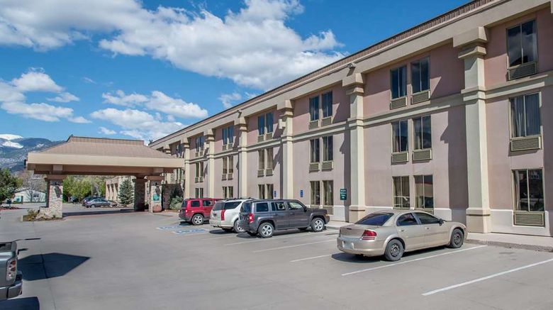 <b>Quality Inn South Exterior</b>. Images powered by <a href="https://iceportal.shijigroup.com/" title="IcePortal" target="_blank">IcePortal</a>.