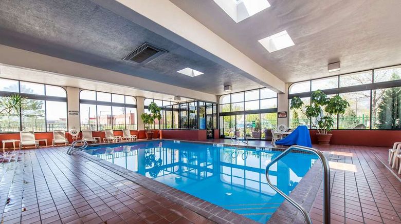 <b>Quality Inn South Pool</b>. Images powered by <a href="https://iceportal.shijigroup.com/" title="IcePortal" target="_blank">IcePortal</a>.