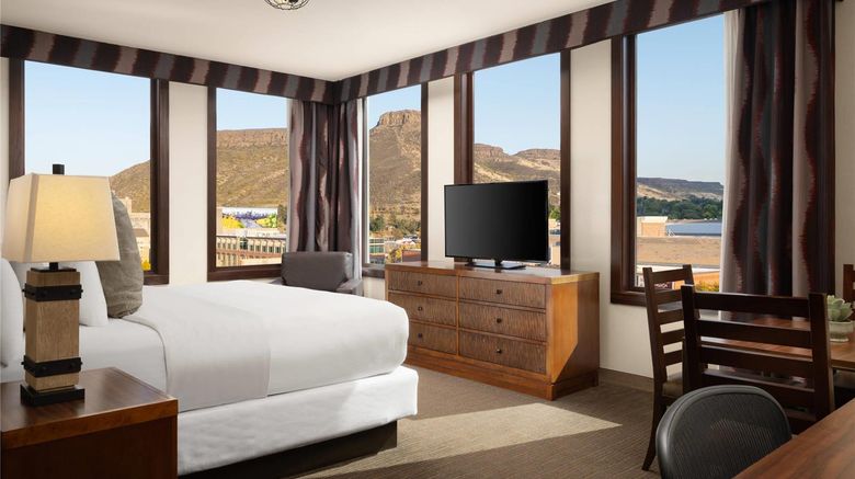 <b>The Golden Hotel, an Ascend Collection Room</b>. Images powered by <a href="https://iceportal.shijigroup.com/" title="IcePortal" target="_blank">IcePortal</a>.