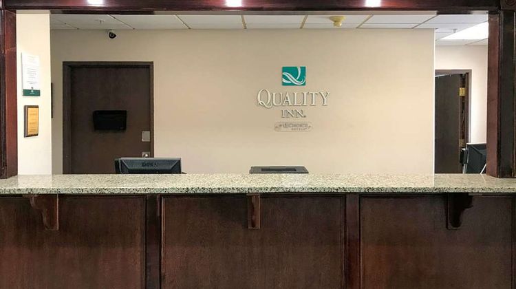 Quality Inn Denver Westminster Lobby