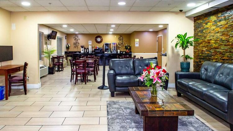 Rodeway Inn Lobby