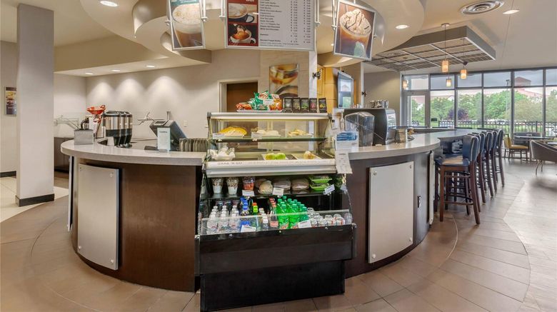 <b>Cambria Hotel Denver Intl Airport Restaurant</b>. Images powered by <a href="https://iceportal.shijigroup.com/" title="IcePortal" target="_blank">IcePortal</a>.