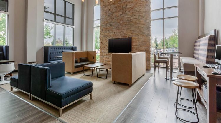 Cambria Hotel Denver Intl Airport Lobby