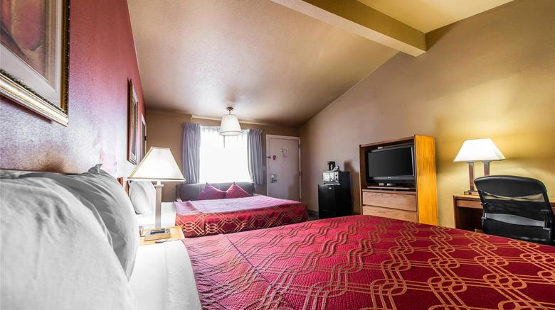 <b>Rodeway Inn Brush Room</b>. Images powered by <a href="https://iceportal.shijigroup.com/" title="IcePortal" target="_blank">IcePortal</a>.
