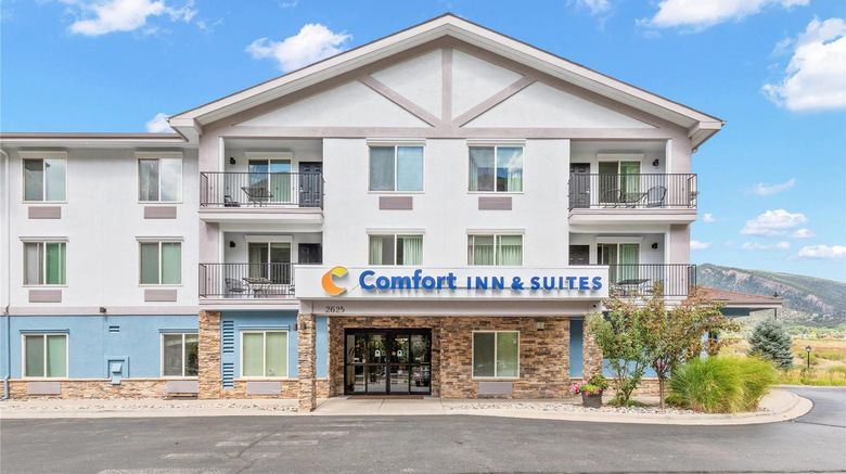 <b>Comfort Inn & Suites on the River Exterior</b>. Images powered by <a href="https://iceportal.shijigroup.com/" title="IcePortal" target="_blank">IcePortal</a>.