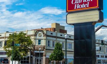 Quality Inn & Conference Center Downtown