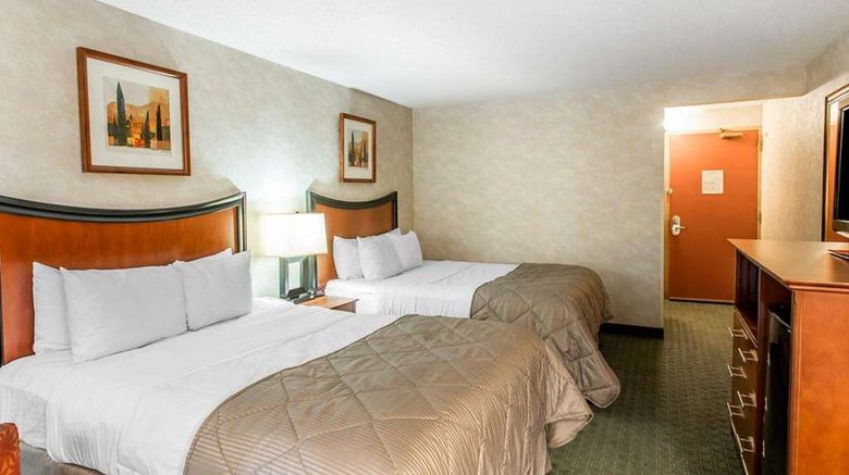 <b>Quality Inn & Conference Center Downtown Room</b>. Images powered by <a href="https://iceportal.shijigroup.com/" title="IcePortal" target="_blank">IcePortal</a>.