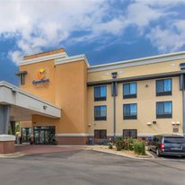 Comfort Suites