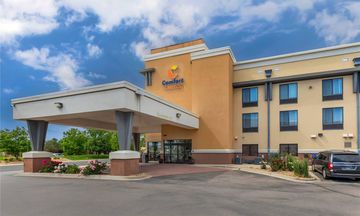 Comfort Suites