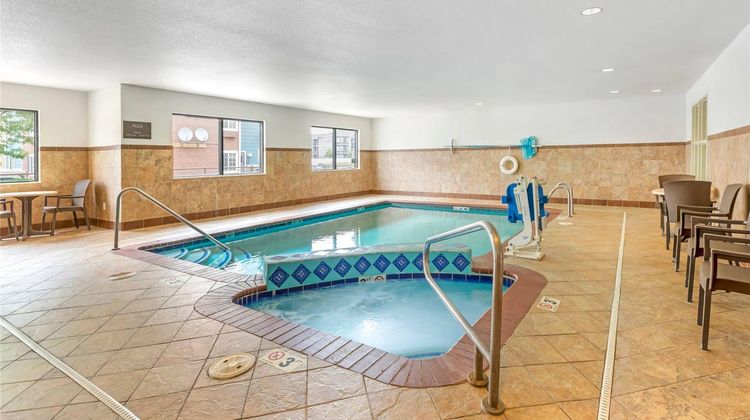 Comfort Suites Pool