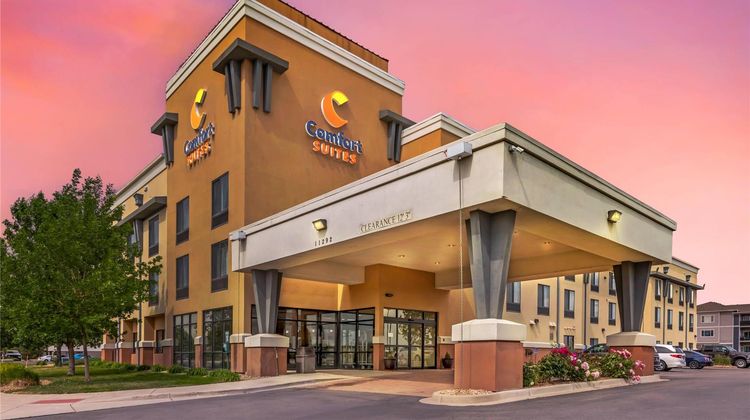 Comfort Suites Exterior