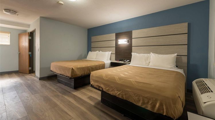 Quality Inn & Suites at Pikes Peak Room