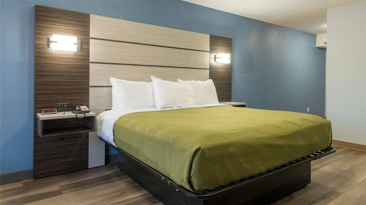 Quality Inn & Suites at Pikes Peak Suite