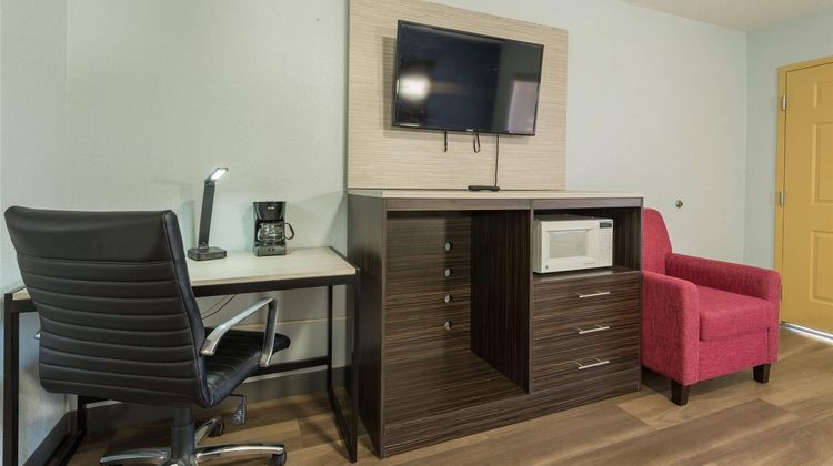 Quality Inn & Suites at Pikes Peak Suite