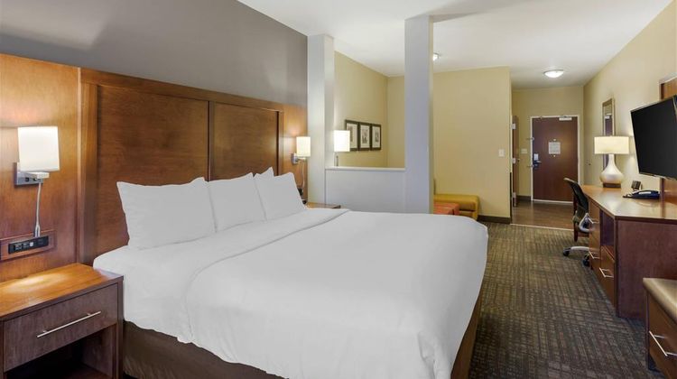 Comfort Suites Loveland Suite