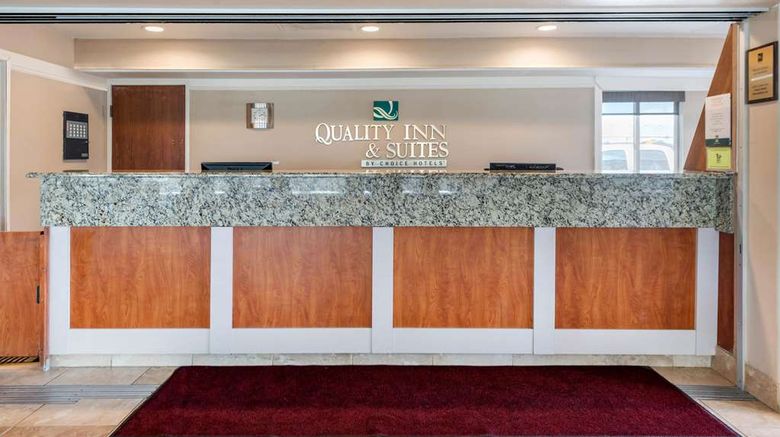 <b>Quality Inn & Suites Lobby</b>. Images powered by <a href="https://iceportal.shijigroup.com/" title="IcePortal" target="_blank">IcePortal</a>.
