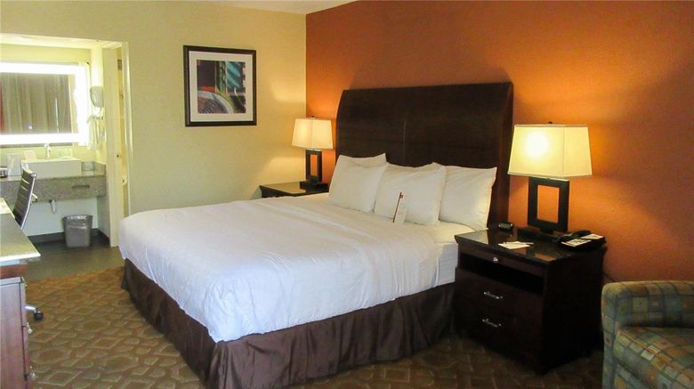 <b>Clarion Inn Fort Collins Room</b>. Images powered by <a href="https://iceportal.shijigroup.com/" title="IcePortal" target="_blank">IcePortal</a>.