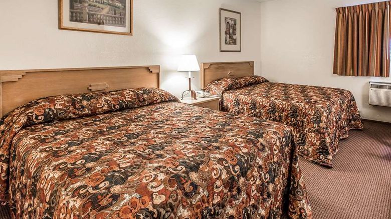 <b>Rodeway Inn Rifle Room</b>. Images powered by <a href="https://iceportal.shijigroup.com/" title="IcePortal" target="_blank">IcePortal</a>.