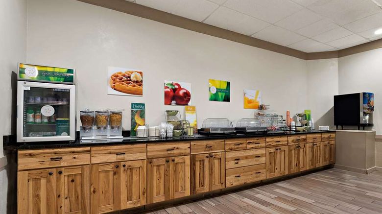 <b>Quality Inn & Suites, Craig Restaurant</b>. Images powered by <a href="https://iceportal.shijigroup.com/" title="IcePortal" target="_blank">IcePortal</a>.
