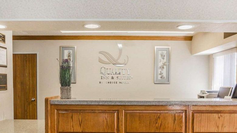 <b>Quality Inn and Suites Lobby</b>. Images powered by <a href="https://iceportal.shijigroup.com/" title="IcePortal" target="_blank">IcePortal</a>.