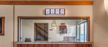 Econo Lodge La Junta Lobby