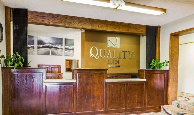 Quality Inn Lobby