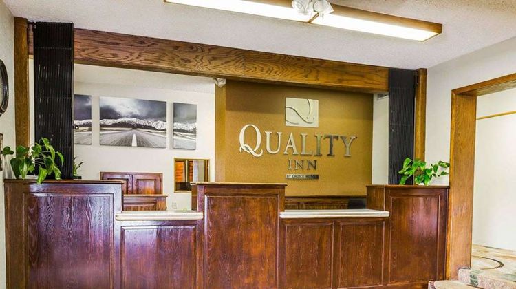 Quality Inn Lobby