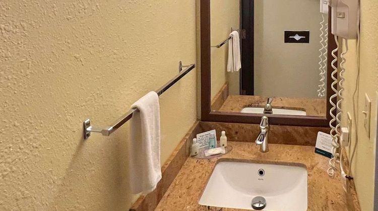 Quality Inn Room