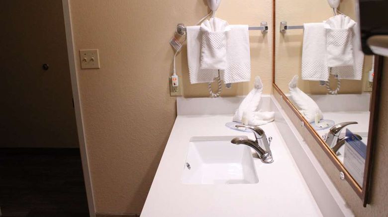 <b>Quality Inn Gunnison Crested Butte Room</b>. Images powered by <a href="https://iceportal.shijigroup.com/" title="IcePortal" target="_blank">IcePortal</a>.